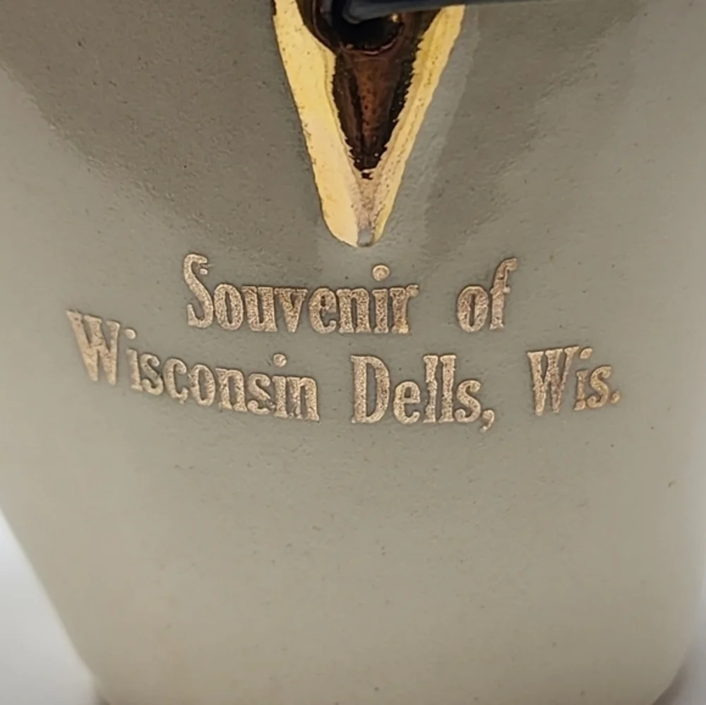 Vintage Ceramic Souvenir Ashtray‎ Coal Bucket Wisconsin Dells Souvenir